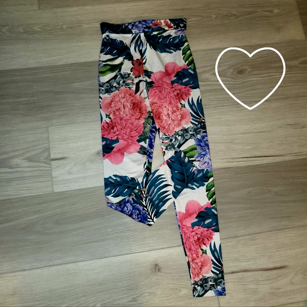 Floral Soft Leggings classic waistband in a floral pattern on a white background